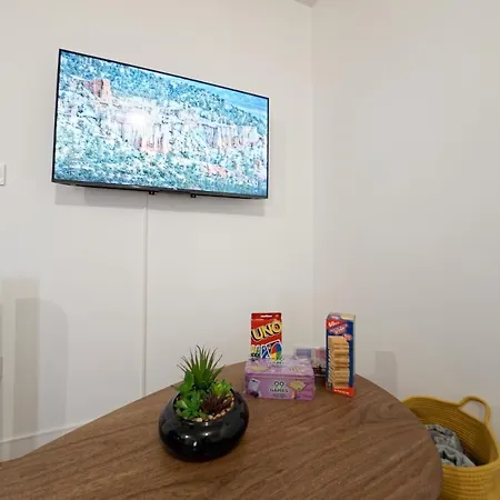 Apartment Le Soleilcasa - 3 Personnes - Bureau & Wifi Perpignan